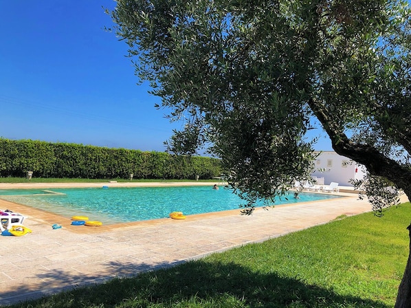 Bungalow, 1 Bedroom, Patio, Garden View | Pool | Outdoor pool