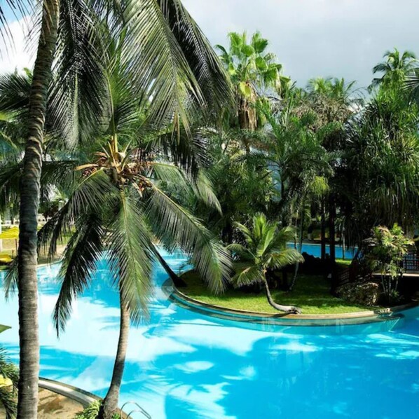 Room, 1 Bedroom, Accessible, Smoking | View from property