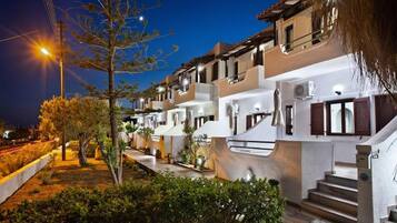 Apartment, 1 Bedroom, Smoking, Terrace | Exterior