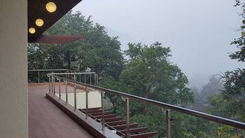 Villa, 3 Bedrooms, Smoking, Private Pool | Balcony