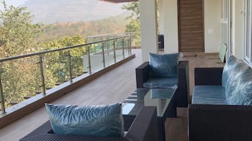Villa, 3 Bedrooms, Smoking, Private Pool | Exterior