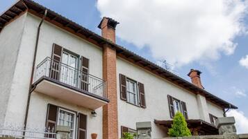 House, 3 Bedrooms, Balcony, Mountain View | Balcony