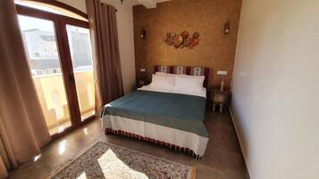 Nhà, 2 phòng ngủ, ban công | 2 phòng ngủ