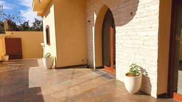 Apartment, 1 Bedroom, Balcony | Property grounds