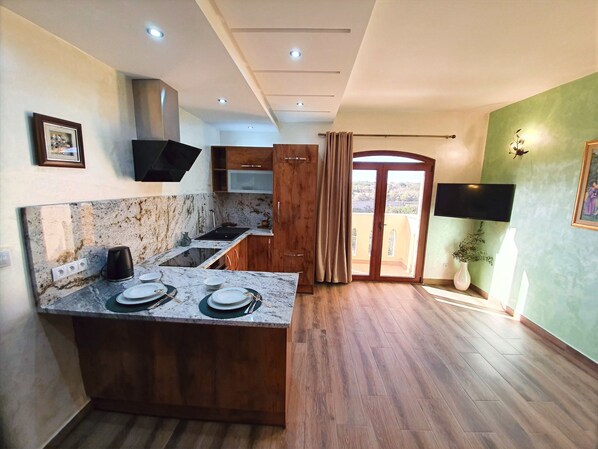 กาต้มน้ำไฟฟ้า