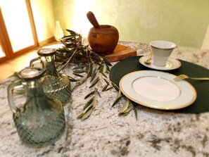 อพาร์ทเมนท์, 1 ห้องนอน, ระเบียง | ร้านอาหาร