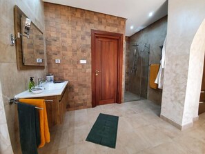 House, 1 Bedroom, Balcony | Interior