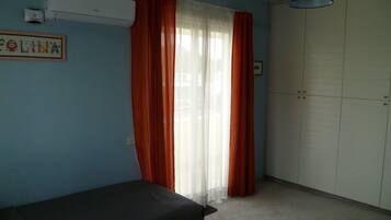 Dormitório compartilhado, 1 quarto, sacada | 1 quarto