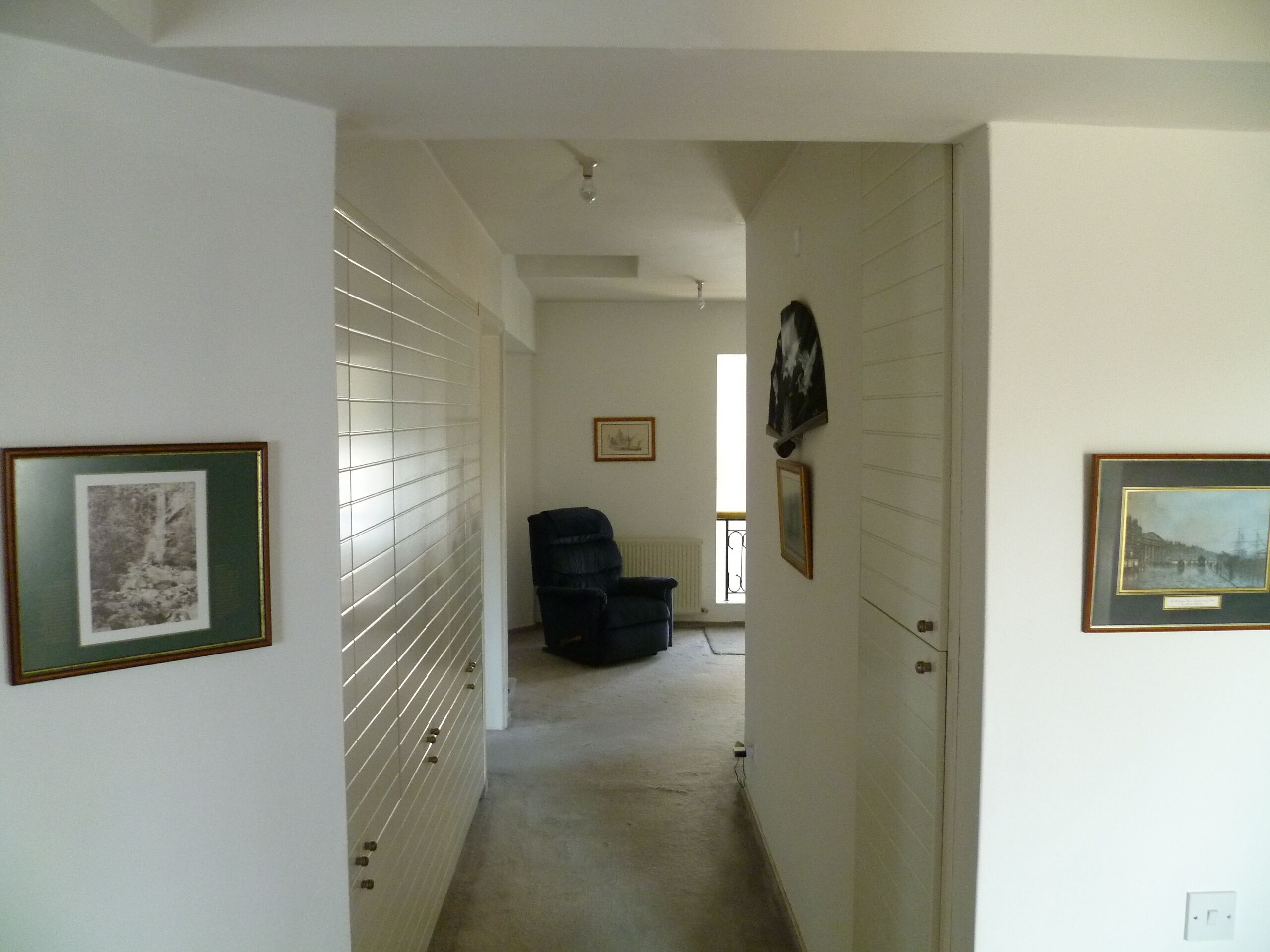 Dormitorio compartido, 1 habitación, balcón | Pasillo