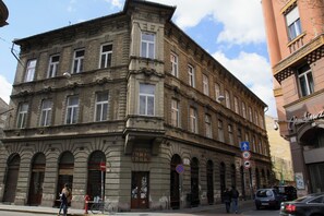 Apartment, 4 Bedrooms, City View | Property entrance - New - Walnuttree Double 12 Person Apartment Central in Budapest - Hungary (Budapest)