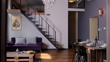 Apartment, 4 Bedrooms, City View | Living room