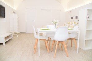 Dining - The Casetta Verga Loft in Catania Centre (Catania)