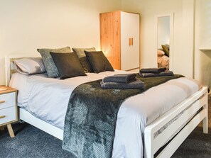 1 bedroom, free WiFi, bed sheets