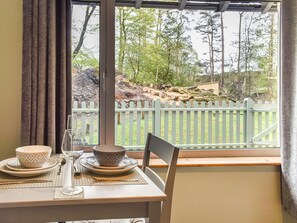 Dining - 1 bedroom accommodation in Windermere and Troutbeck Bridge (Windermere and Troutbeck Bridge)