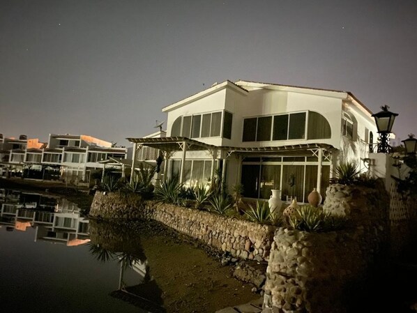 Villa, 5 Schlafzimmer, barrierefrei, Raucher | Strand