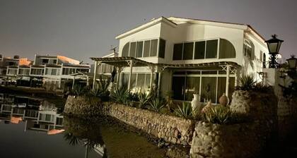 Hurgadian Luxurious Villa Adan El Mamsha Long and Short Term