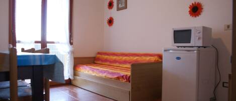 Apartment, 2 Schlafzimmer, Balkon | 3 Schlafzimmer, WLAN