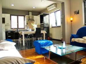 Apartment, 2 Schlafzimmer, Raucher, Terrasse | Wohnbereich