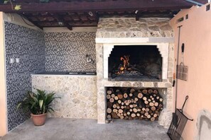 Apartment, 2 Bedrooms, Smoking, Terrace | Property grounds