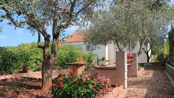 Apartment, 1 Bedroom, Smoking, Balcony | Property grounds