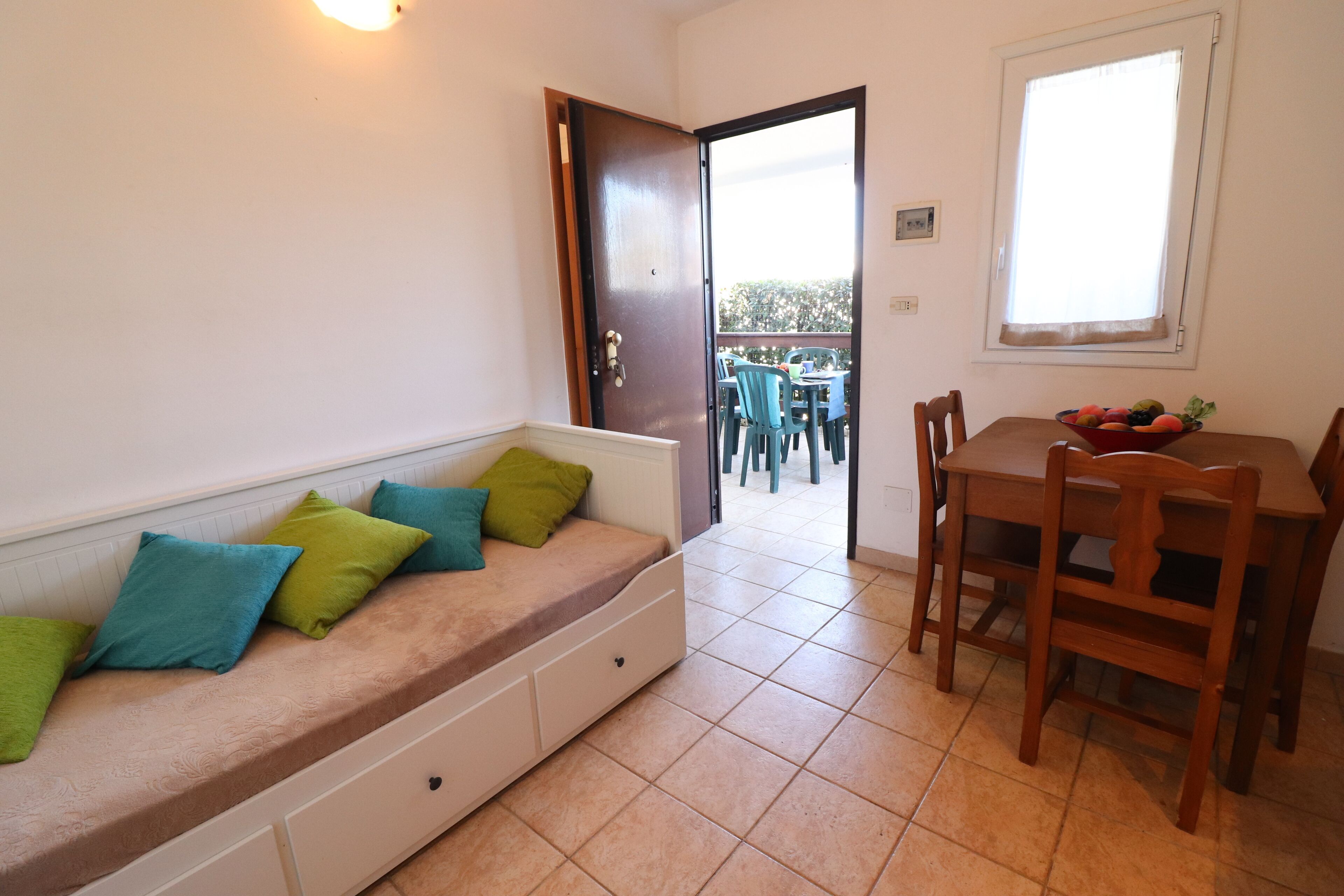 Bungalow, 1 Bedroom, Patio, Garden View | Interior