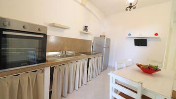 Apartemen, 2 kamar tidur, balkon, pemandangan kebun | Dapur pribadi