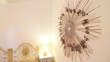 Apartamento, 2 quartos, sacada, vista para o jardim | Detalhe da parte interna