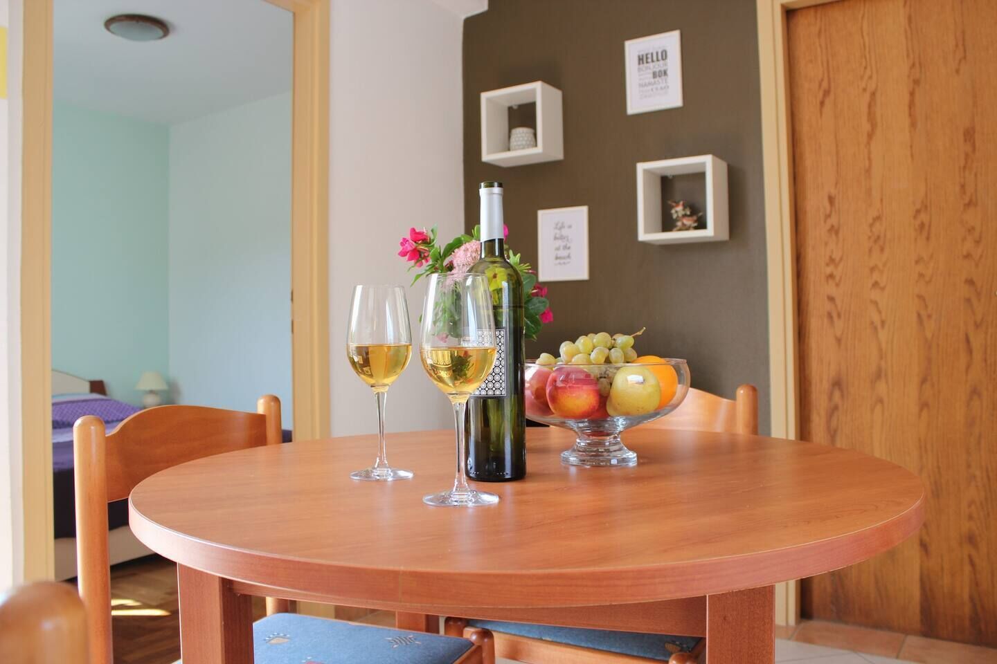 Apartment, 2 Bedrooms, Smoking, Balcony | Dining