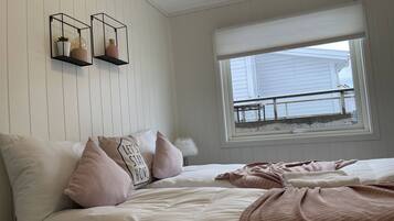 4 bedrooms