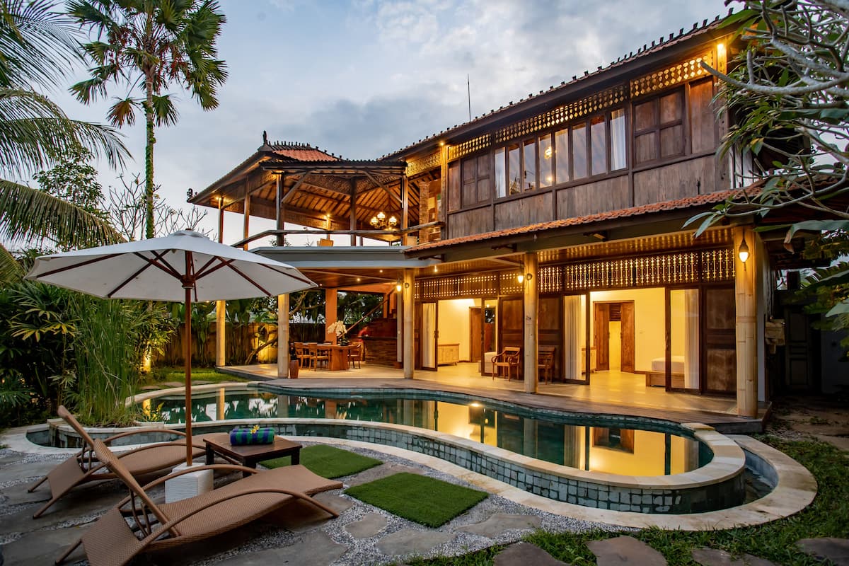 Family Three Bedroom Private Pool Villa | 露台/庭院