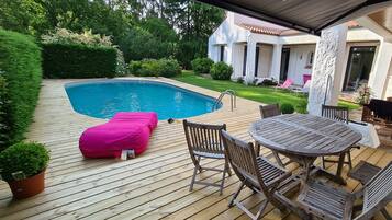 Piscine extérieure, piscine chauffée