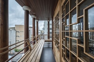 Minibar, in-room safe, desk, iron/ironing board