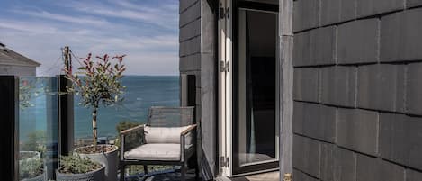 Sitting-out-area | Seaglass, Mortehoe, Woolacombe