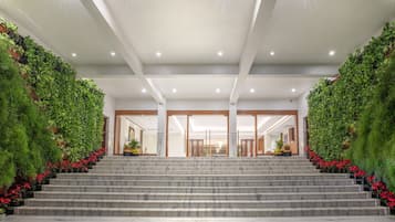 Mặt tiền nơi lưu trú