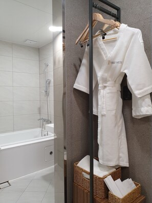 Habitación doble superior | Baño | Pantuflas 