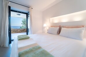 4 bedrooms, iron/ironing board, travel crib, WiFi