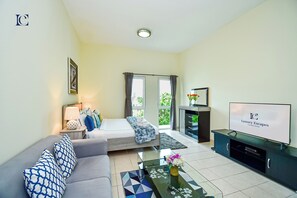 Standard Studio, 1 Queen Bed