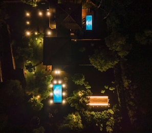 An aerial view of a property with multiple illuminated areas, suggesting rooms or amenities. - Beautiful Takapuna Villa and Lodge (21 people) (Moliets-et-Maa)