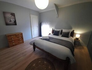 1 bedroom, iron/ironing board, travel crib, free WiFi - La Saline - Le clos des sources (Isigny-sur-Mer)