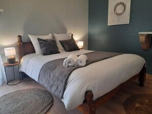 1 bedroom, iron/ironing board, travel crib, free WiFi - La Saline - Le clos des sources (Isigny-sur-Mer)