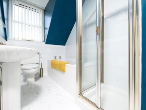 Towels - The coastal location in a historic fishing village is hard to beat. (Avoch)