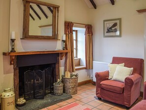 Interior - 1 bedroom accommodation in Forgandenny (Forgandenny)