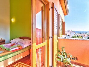 Room - Superior Two Bedroom in peaceful area of Rovinj, just 10 minutes walk from old town (Rovinj)