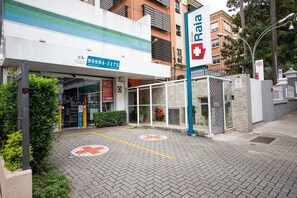 Exterior - Vila Grega (São Paulo)