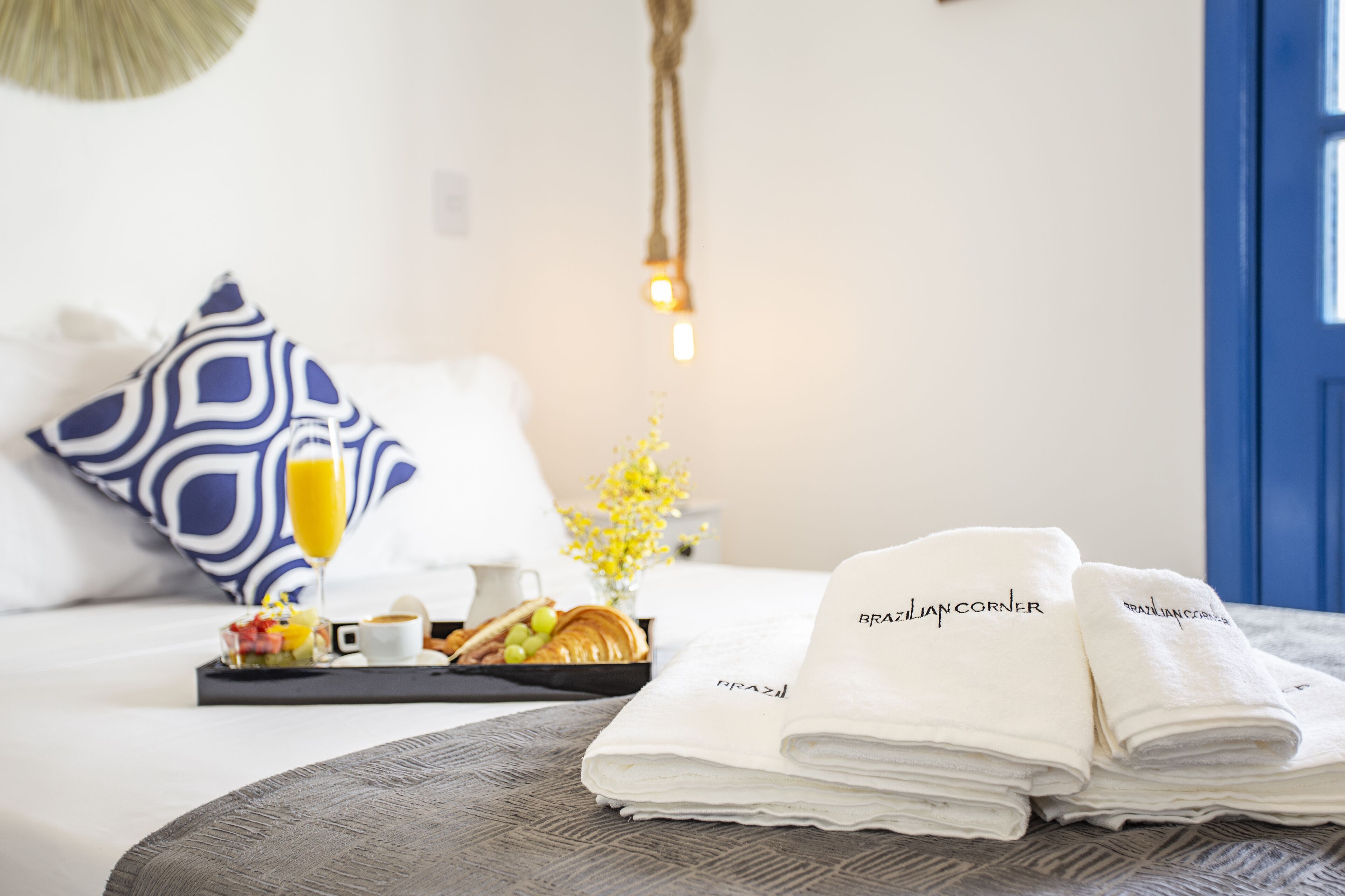 Decoración personalizada, muebles diferentes y escritorio 