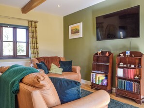 Living area - Picked for its coastal location with a plethora of walks nearby. (Trefgarn Owen)