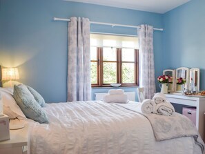 2 室のベッドルーム、WiFi (無料)、ベッドシーツ