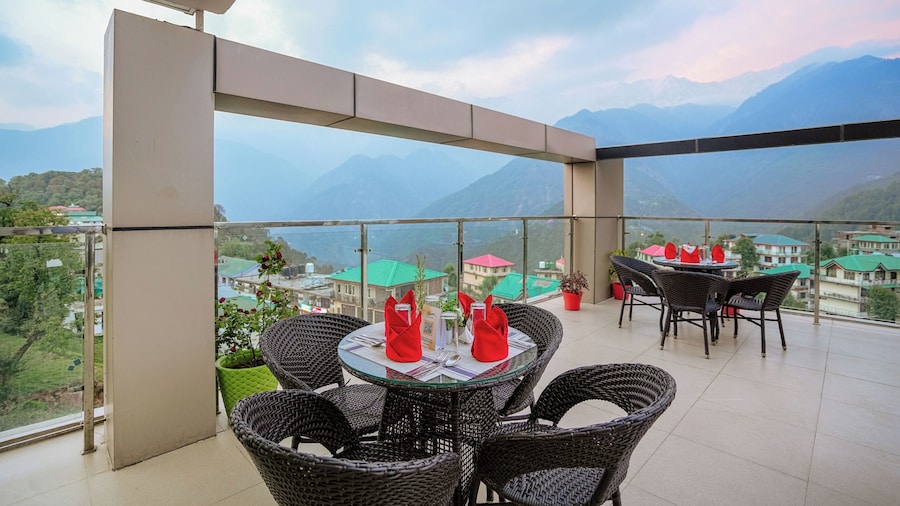 Aliza Inn and Suites
