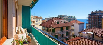 Sea, beach and our 'La Liberta' vacation apartment - perfect for your vacation!