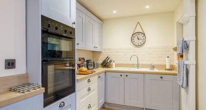 2 bedroom accommodation in Malvern